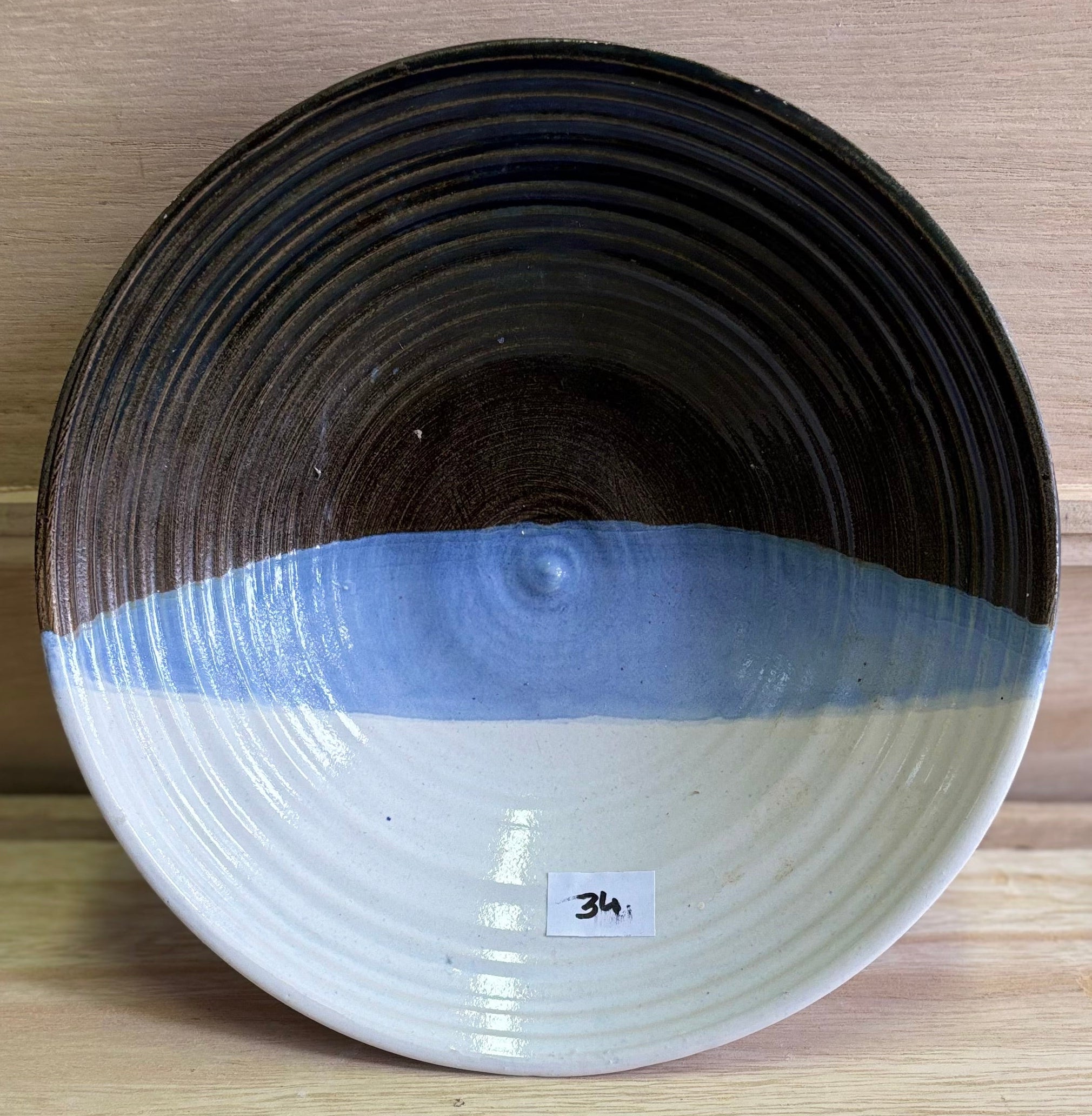 Medium serving bowl