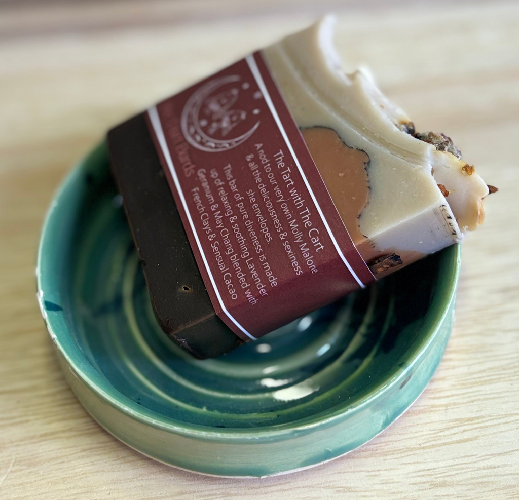 Green soap dish