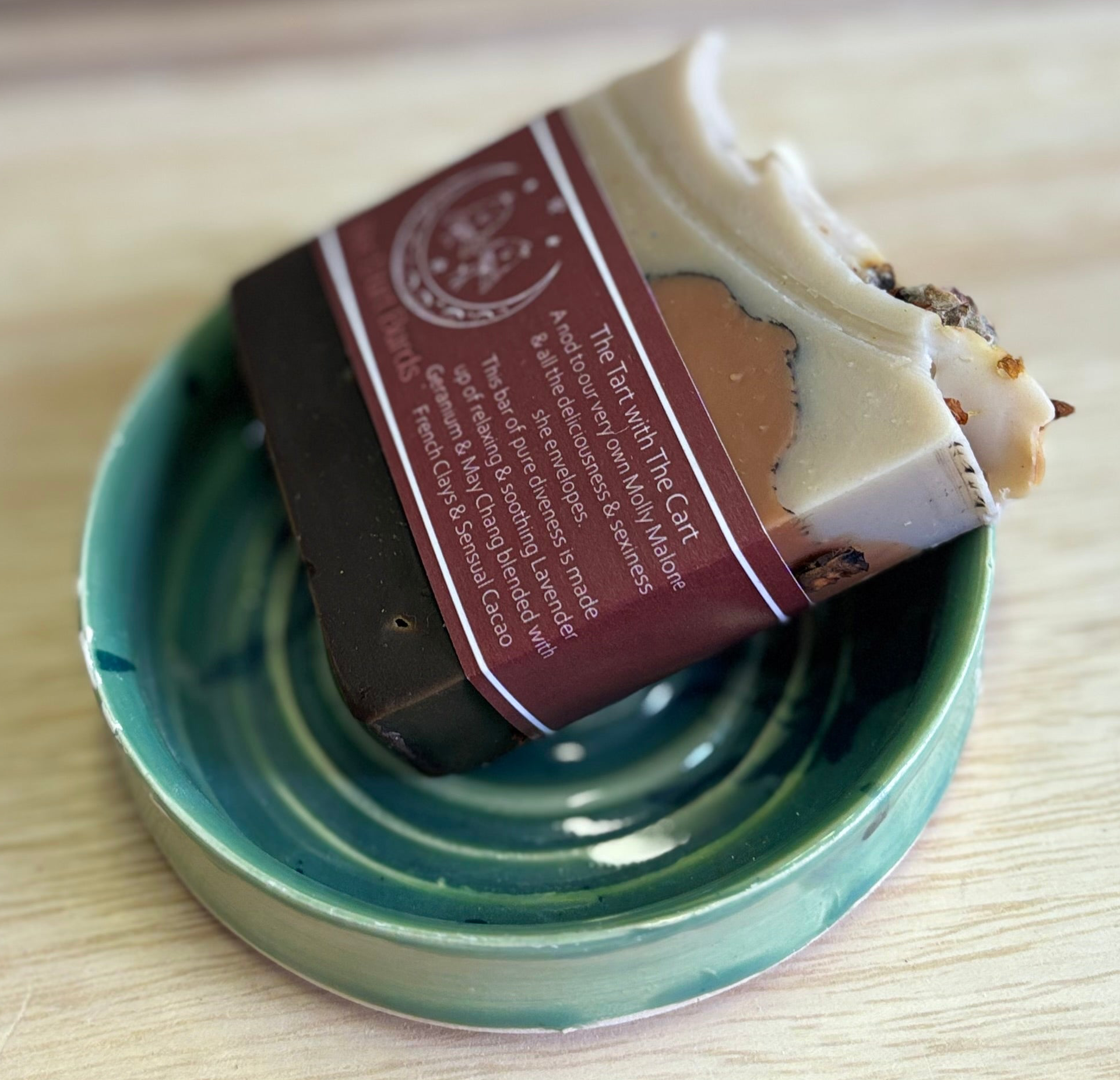 Green soap dish