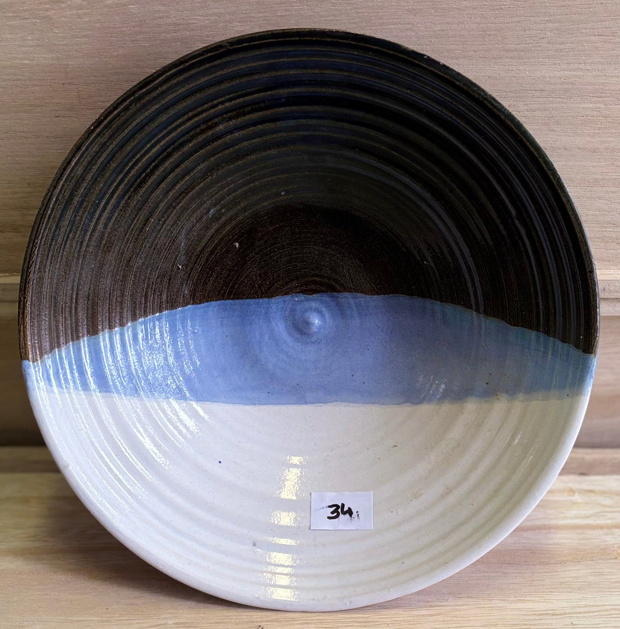Medium serving bowl