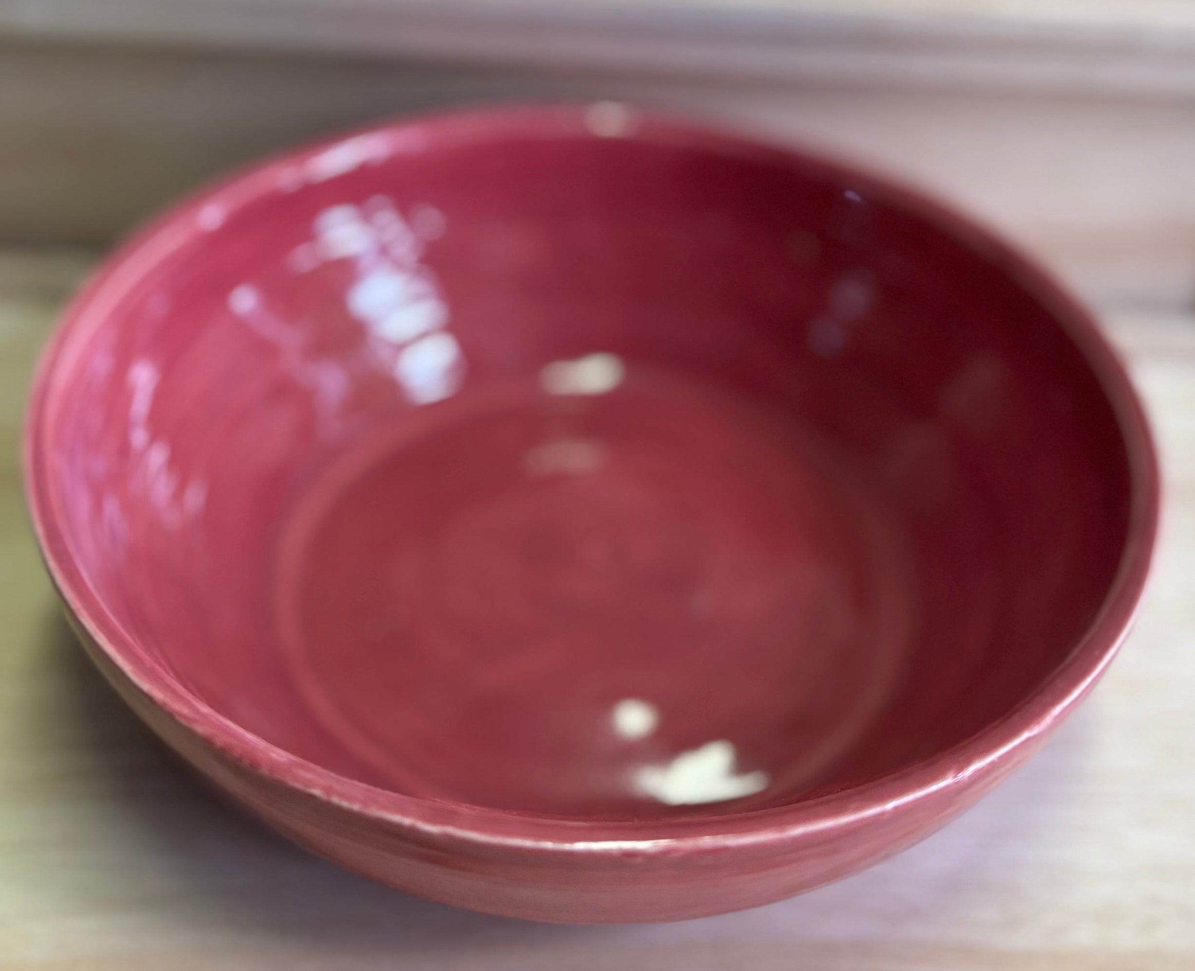 Medium serving bowl